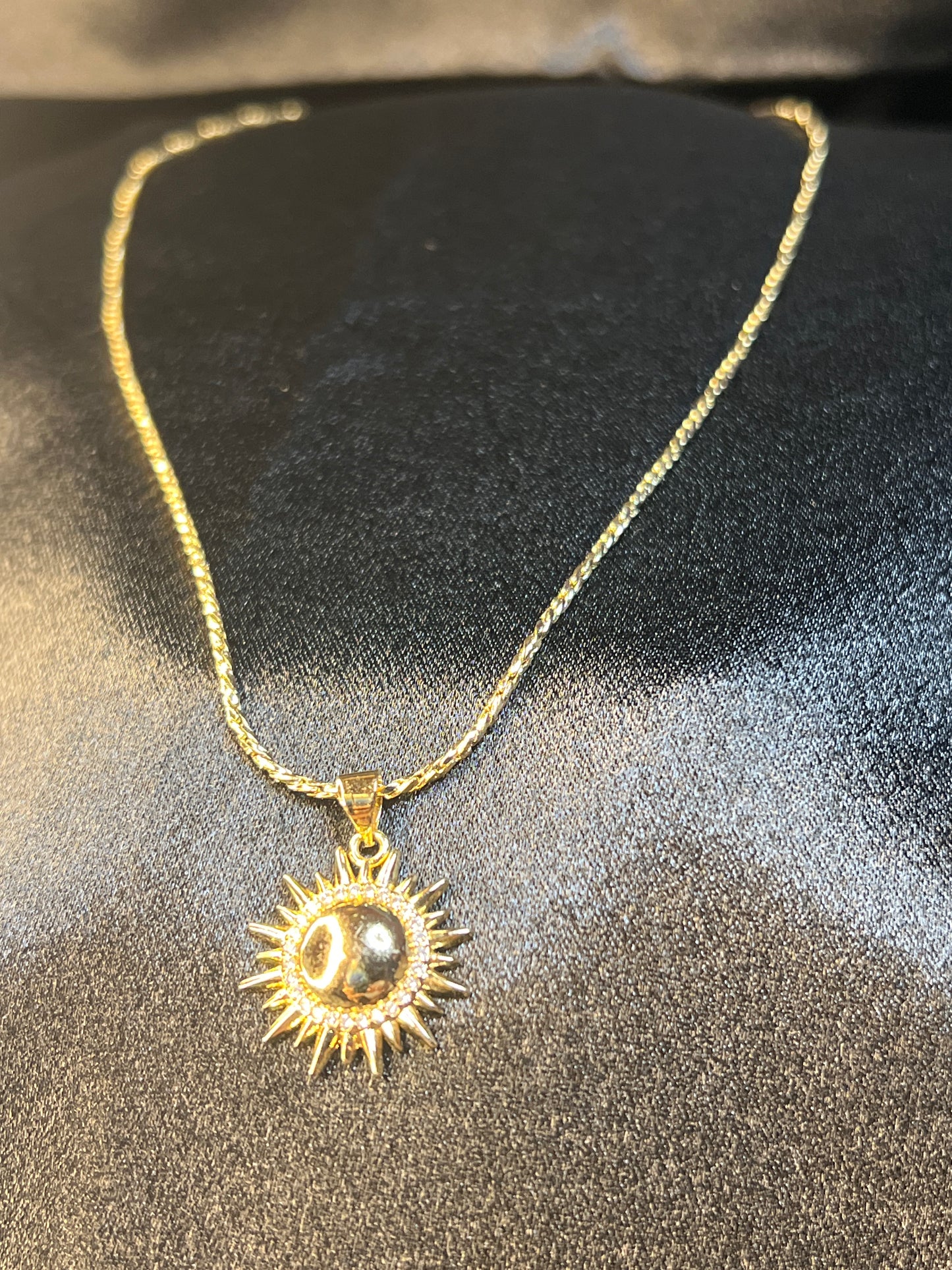 Gold Bright Sun Necklace