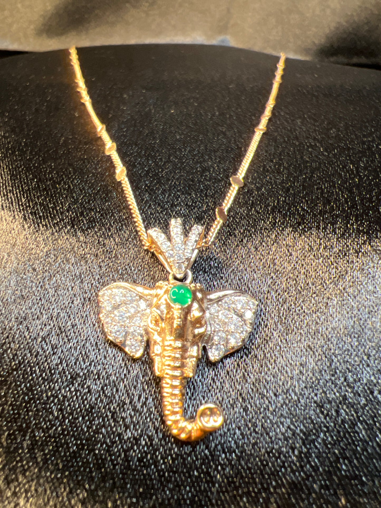 Gold Dazziling Elephant Head
