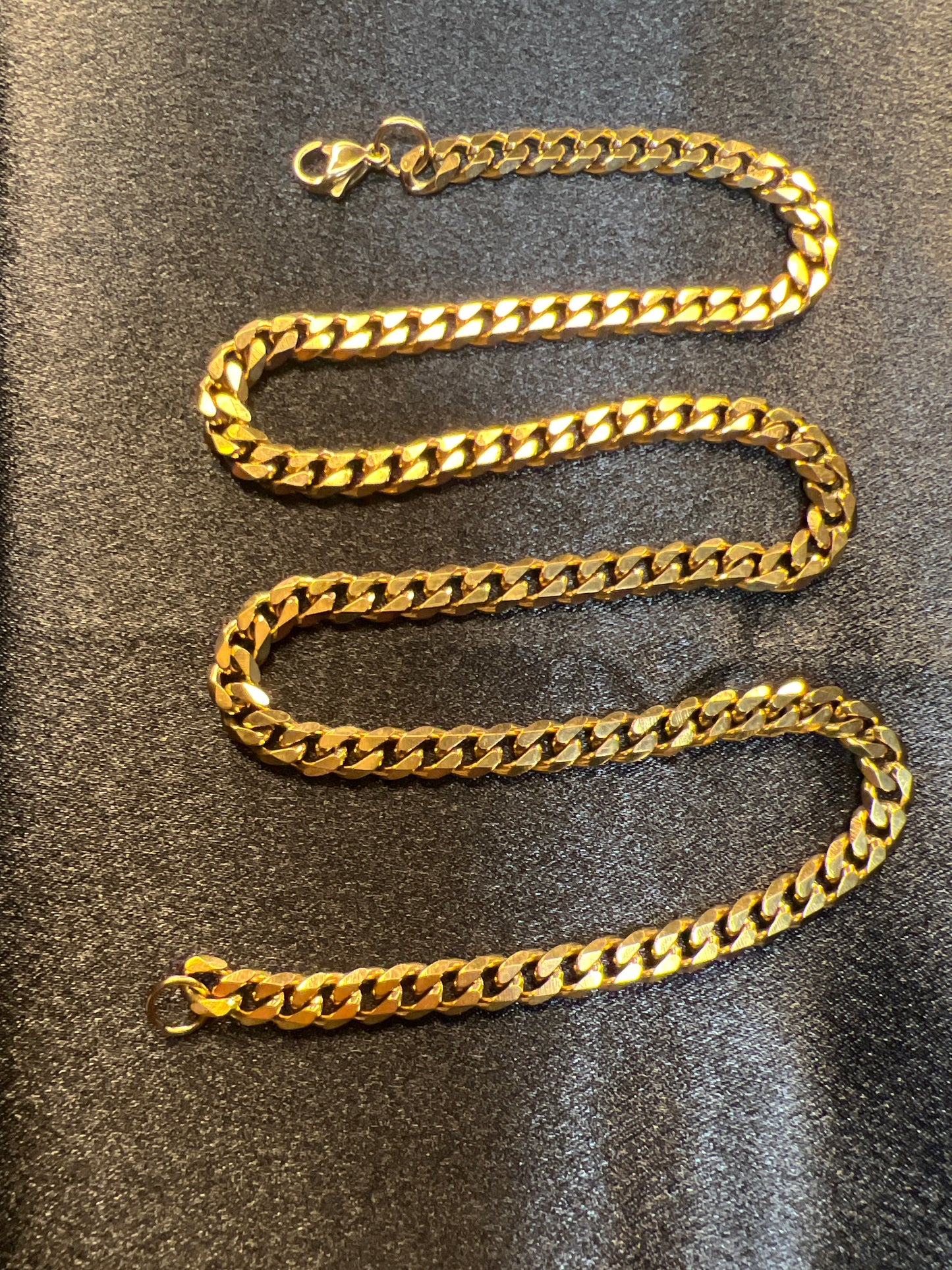 Gold Cuban Link Necklace