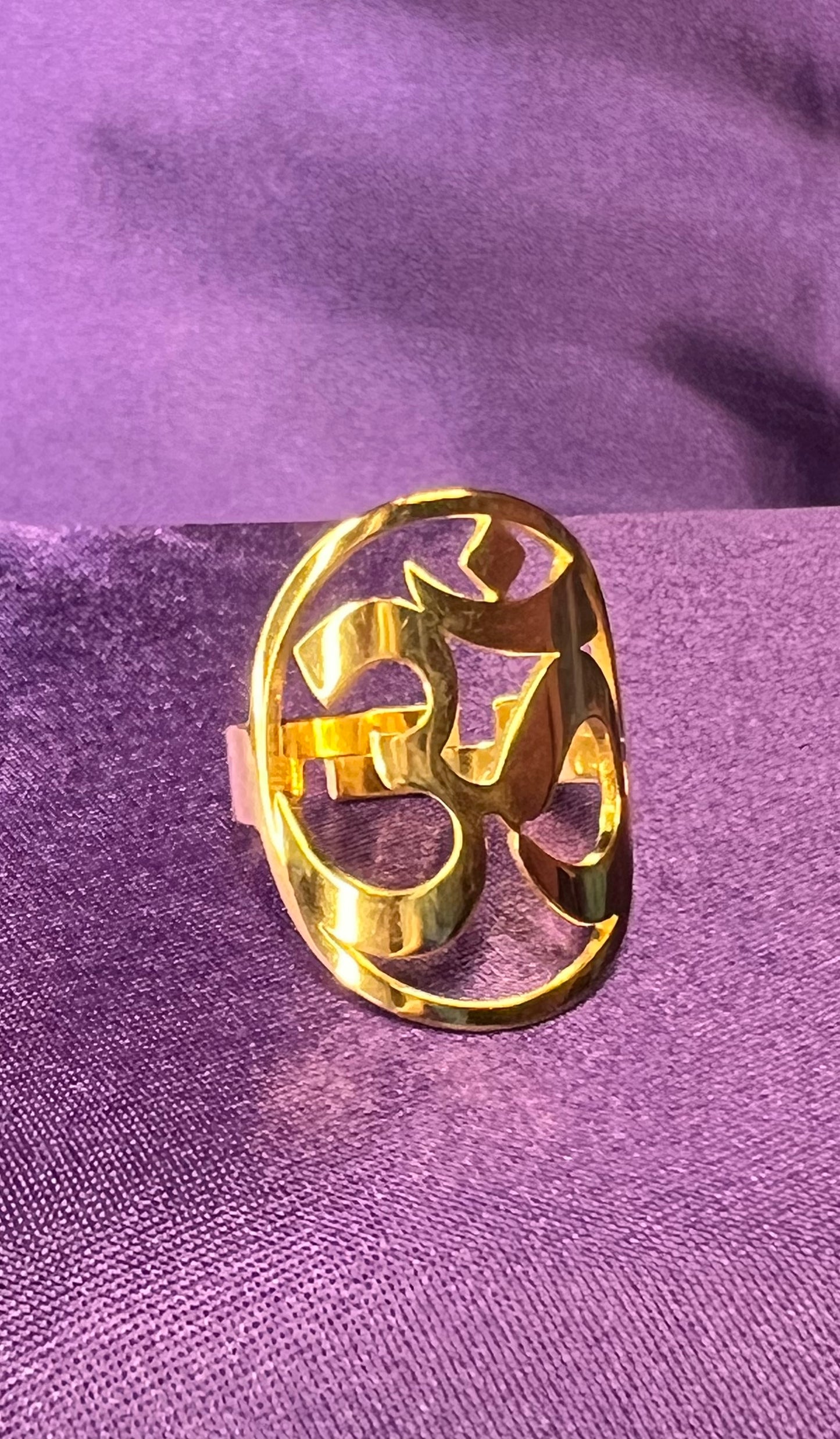 Gold Ohm Symbol Ring