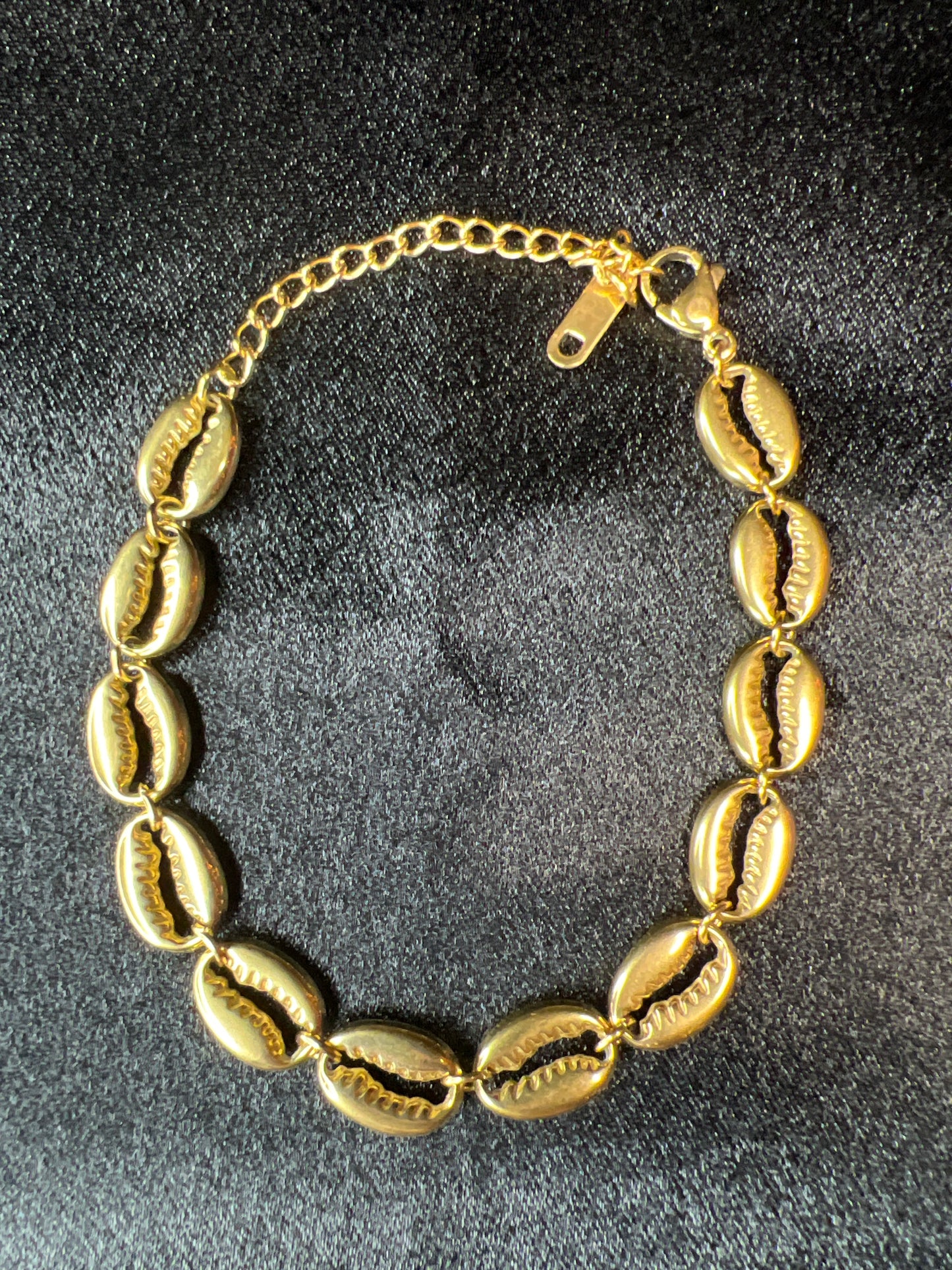Gold Cowrie Shell Chain Bracelet