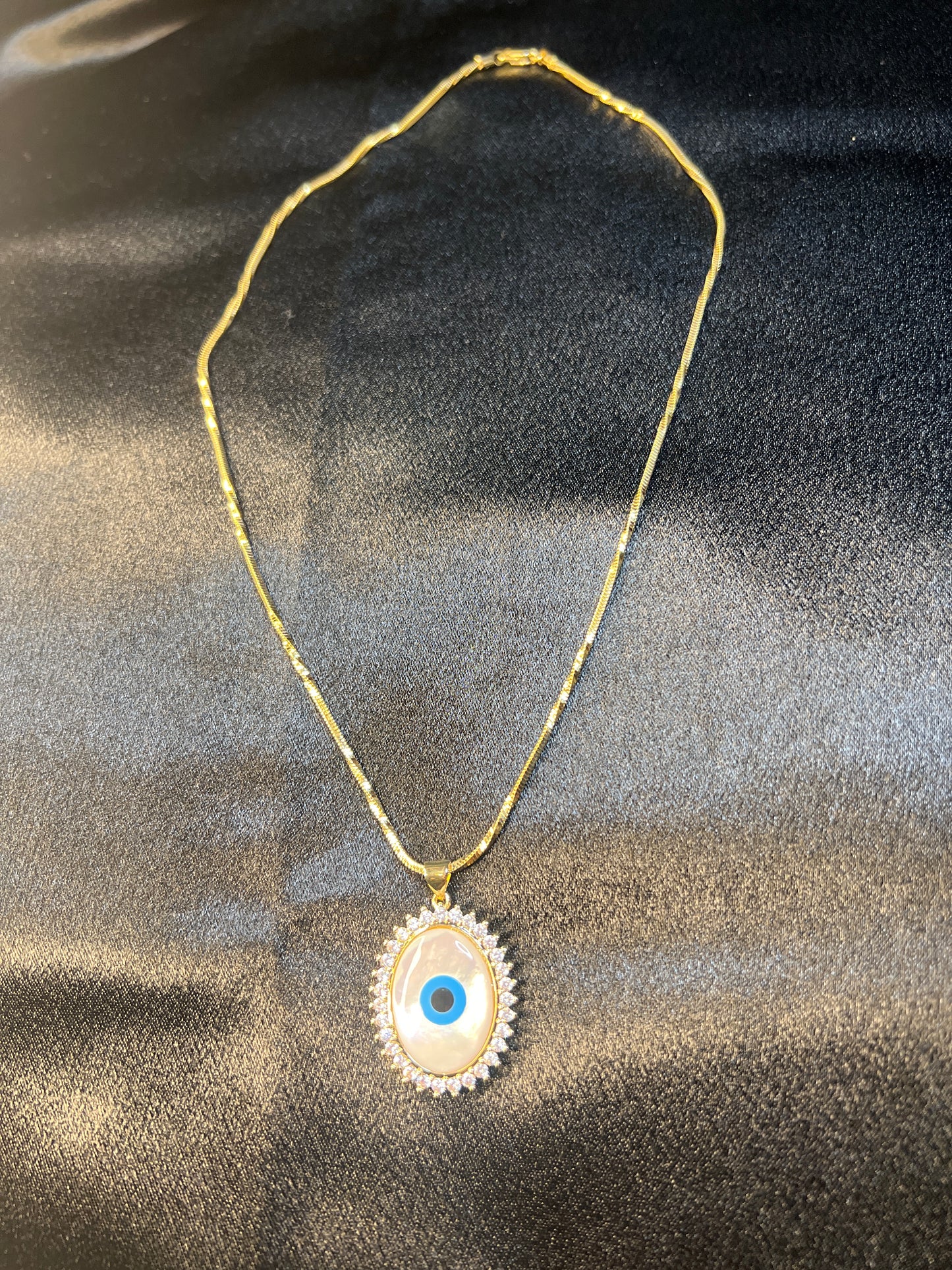 Gold Elegant Evil Eye Necklace